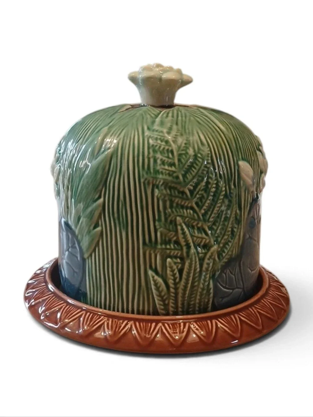 Mojplica Pond Lily Cheese Dome Antigue-Style